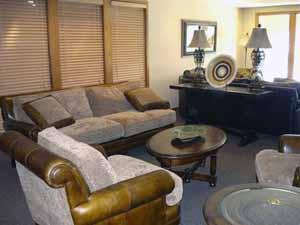 311 Skyland Lodge<br>Crested Butte Country Club